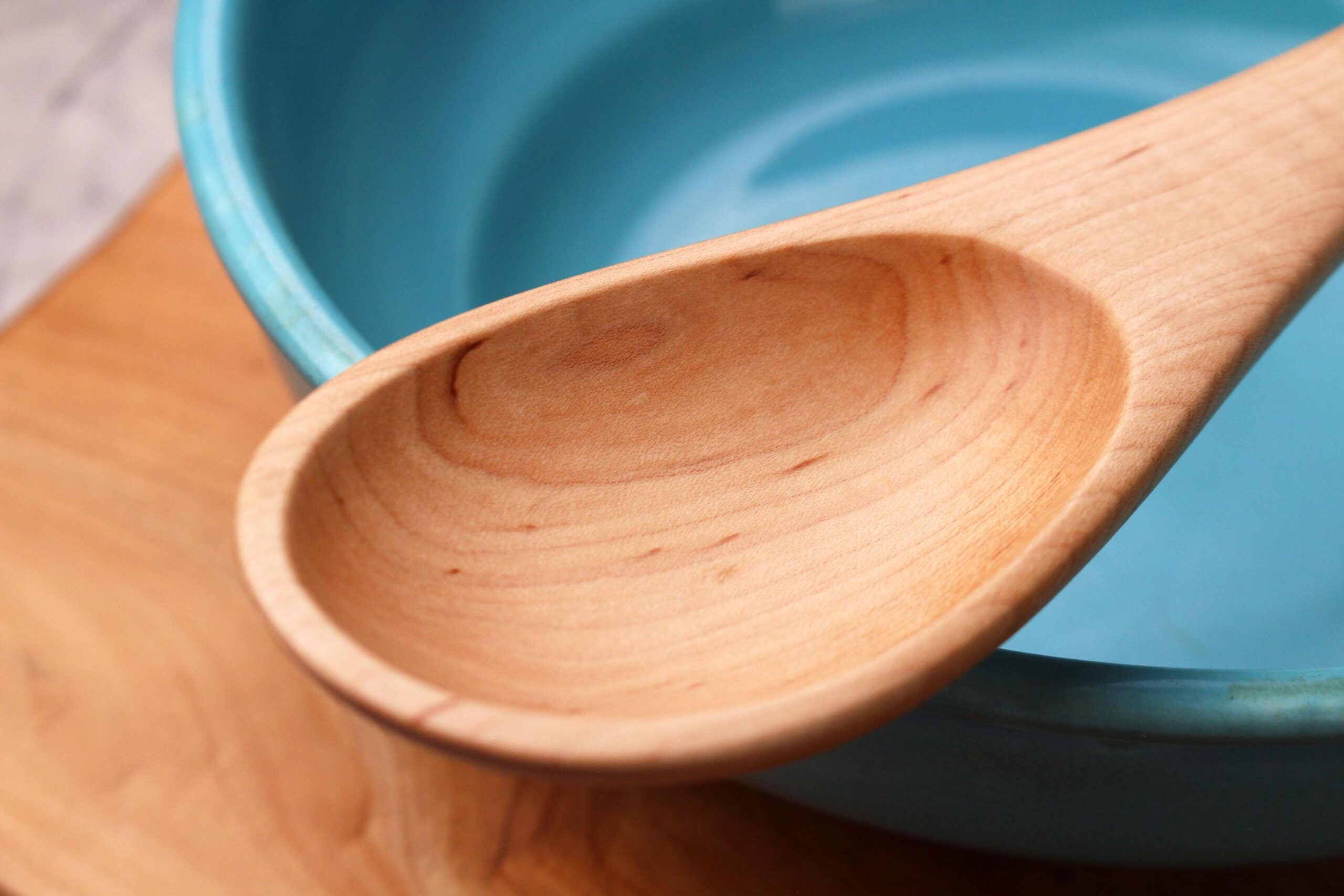 Handmade treenware wooden ergonomic spoon for stirring and serving - Image 7